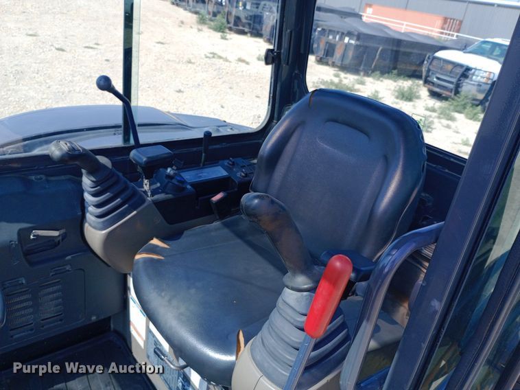 image for item NY9317 2013 Case CX55B mini excavator