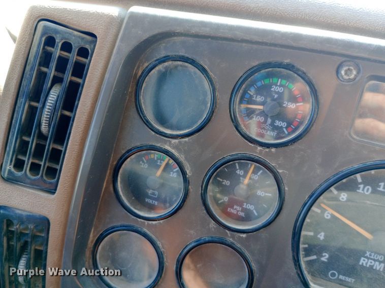 image for item NY9326 2007 Mack CV713 roll-off container truck