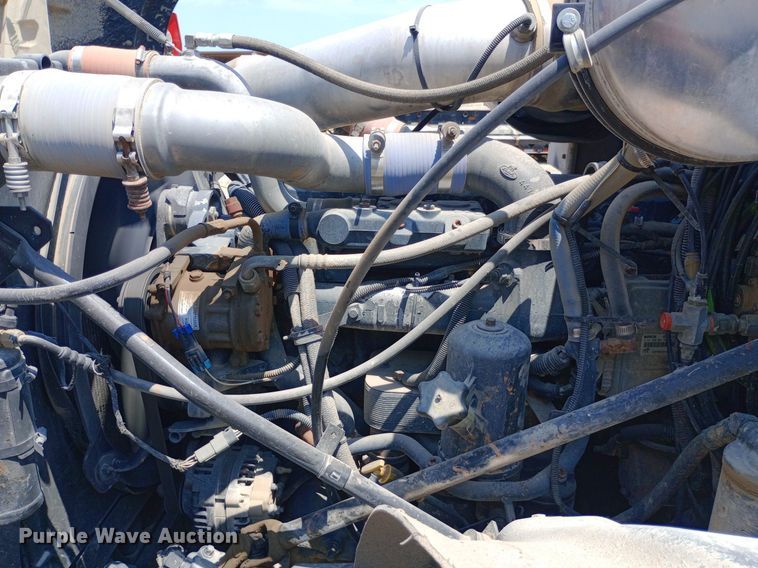 image for item NY9326 2007 Mack CV713 roll-off container truck