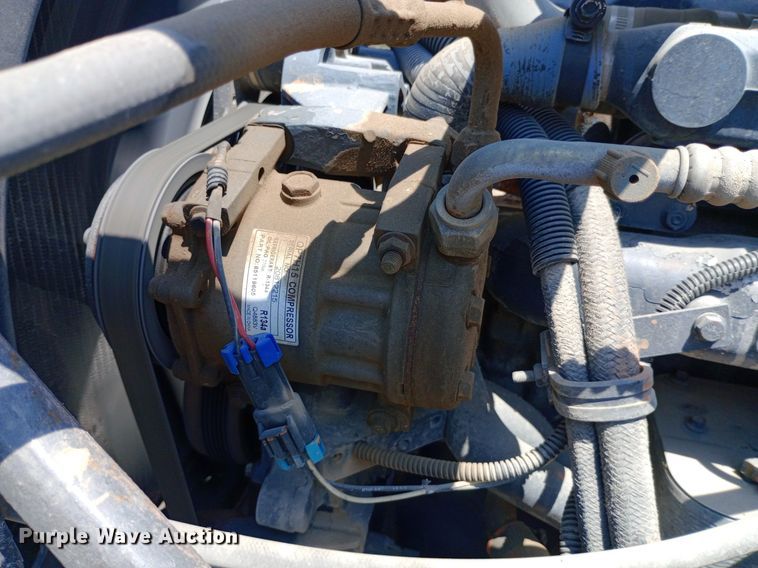 image for item NY9326 2007 Mack CV713 roll-off container truck