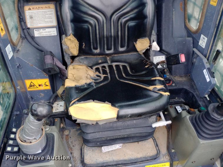 image for item NY9328 2013 Takeuchi TL10 tracked skid steer loader