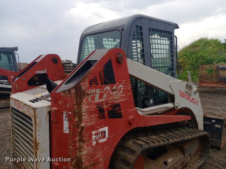 image for item NY9329 2010 Takeuchi TL240 tracked skid steer loader