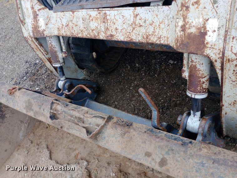 image for item NY9329 2010 Takeuchi TL240 tracked skid steer loader