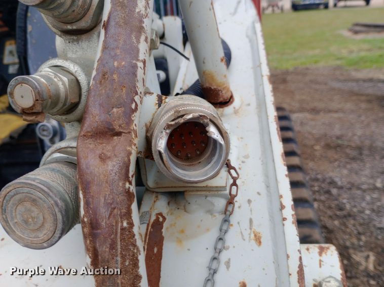 image for item NY9329 2010 Takeuchi TL240 tracked skid steer loader