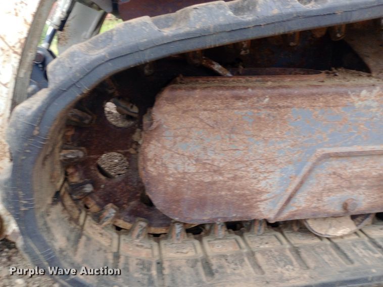 image for item NY9329 2010 Takeuchi TL240 tracked skid steer loader