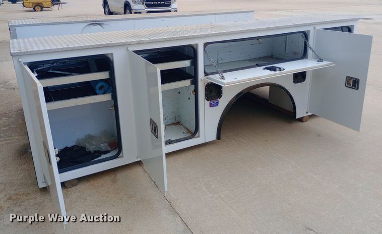 image for item NY9330 CM CMG13394VVSS utility bed