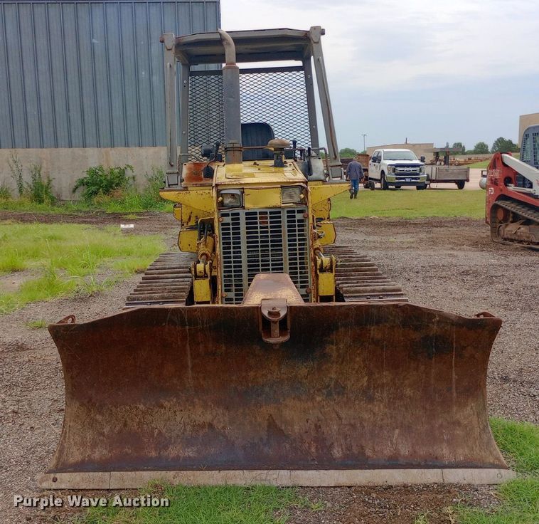 image for item NY9332 1995 Komatsu D37E-5 dozer