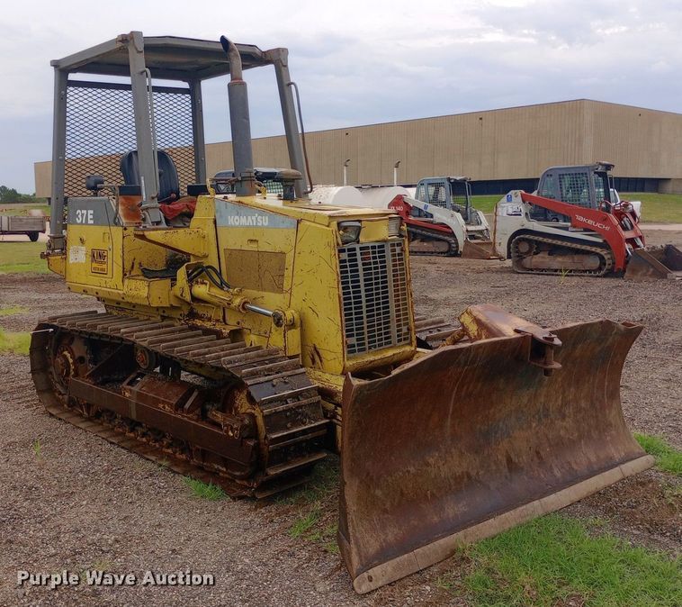 image for item NY9332 1995 Komatsu D37E-5 dozer
