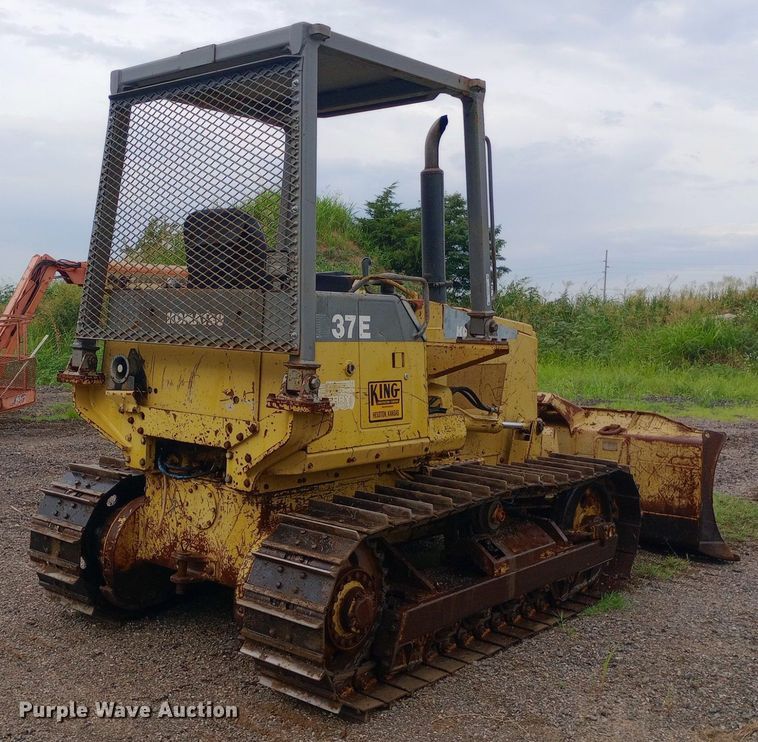 image for item NY9332 1995 Komatsu D37E-5 dozer
