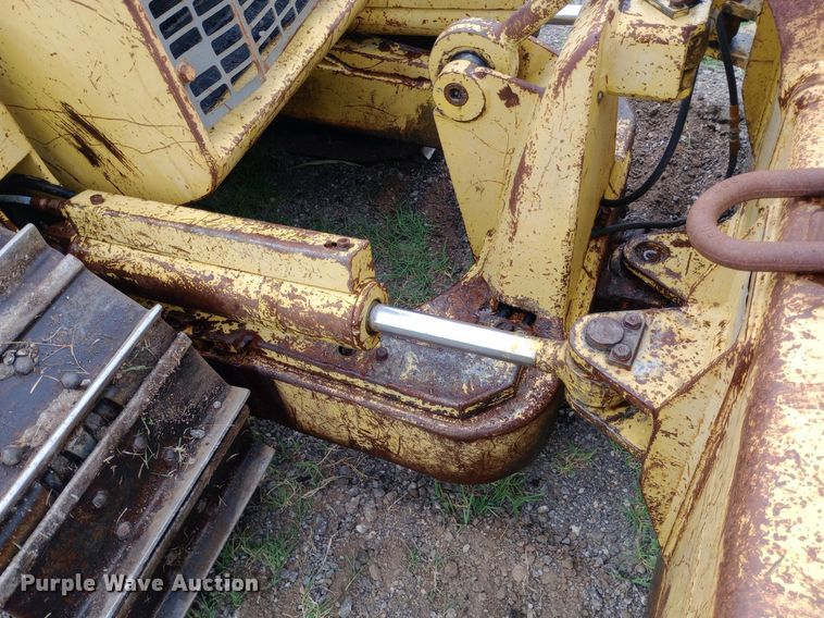 image for item NY9332 1995 Komatsu D37E-5 dozer