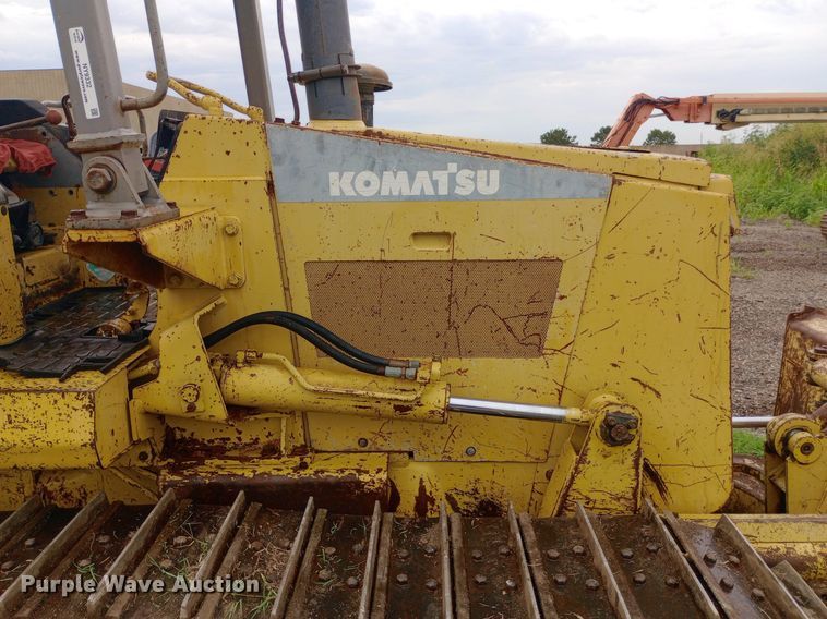 image for item NY9332 1995 Komatsu D37E-5 dozer