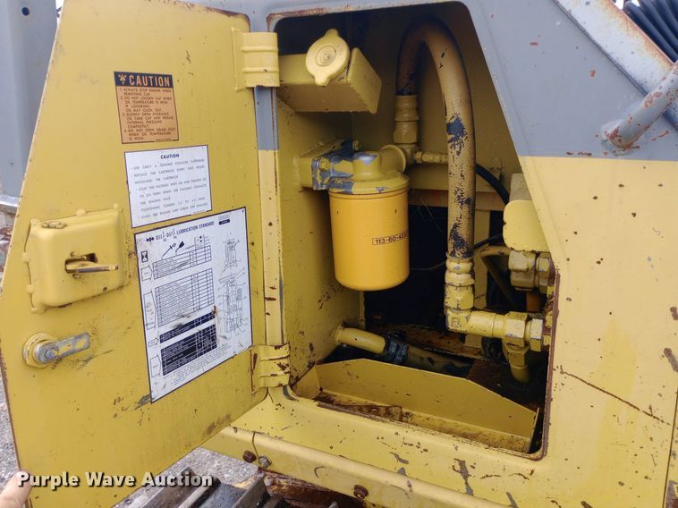 image for item NY9332 1995 Komatsu D37E-5 dozer