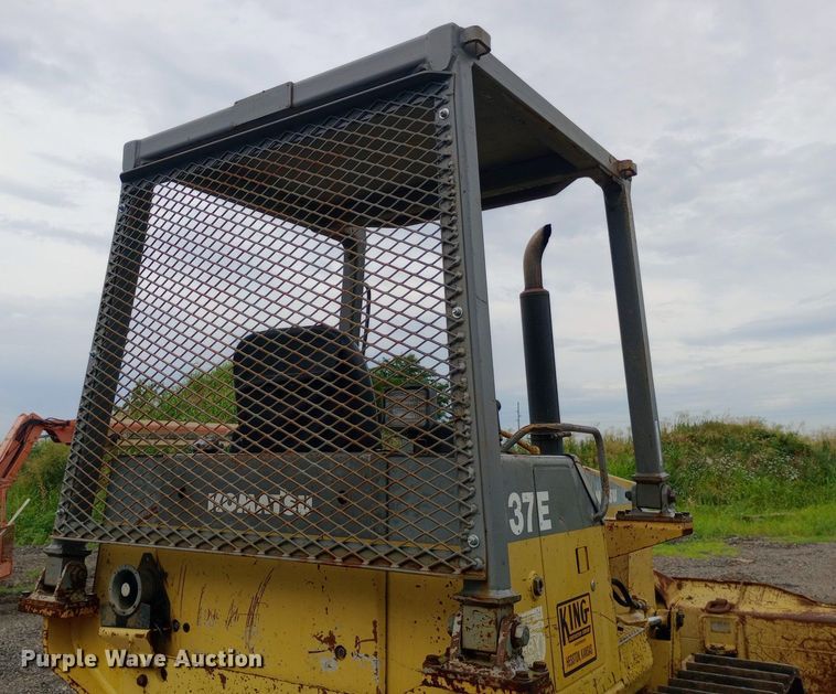 image for item NY9332 1995 Komatsu D37E-5 dozer