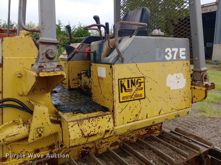 image for item NY9332 1995 Komatsu D37E-5 dozer
