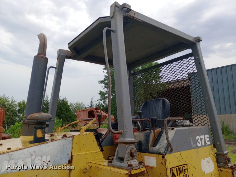 image for item NY9332 1995 Komatsu D37E-5 dozer