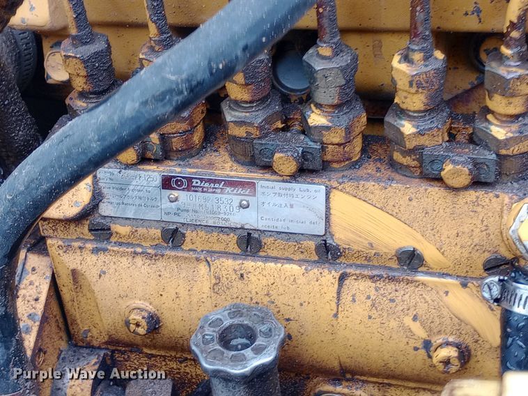 image for item NY9332 1995 Komatsu D37E-5 dozer