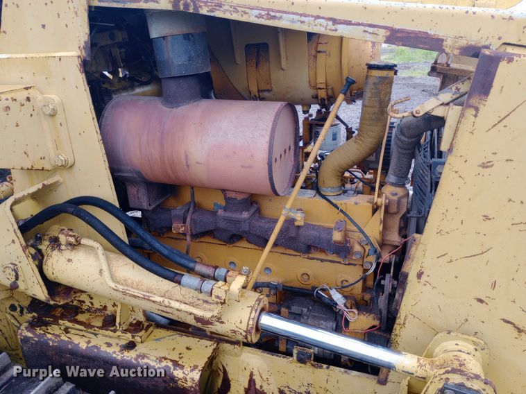 image for item NY9332 1995 Komatsu D37E-5 dozer