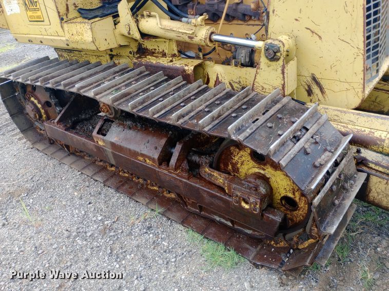 image for item NY9332 1995 Komatsu D37E-5 dozer