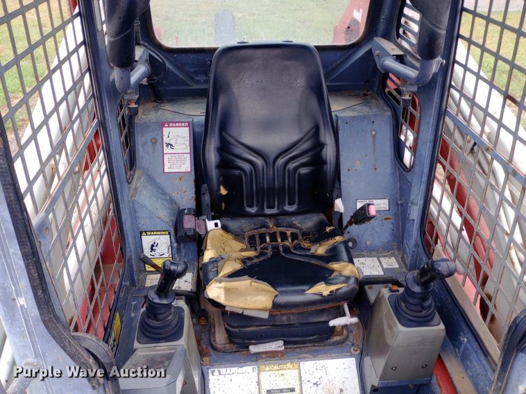 image for item NY9333 Takeuchi TL140 tracked skid steer loader