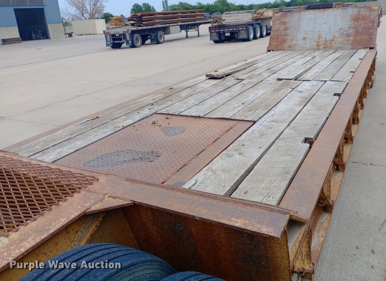 image for item NY9334 1994 Load King 403 DF lowboy equipment trailer