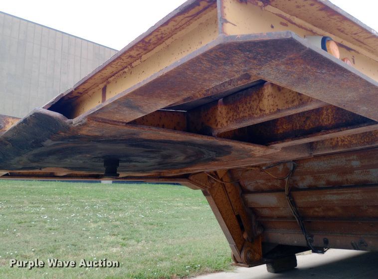 image for item NY9334 1994 Load King 403 DF lowboy equipment trailer