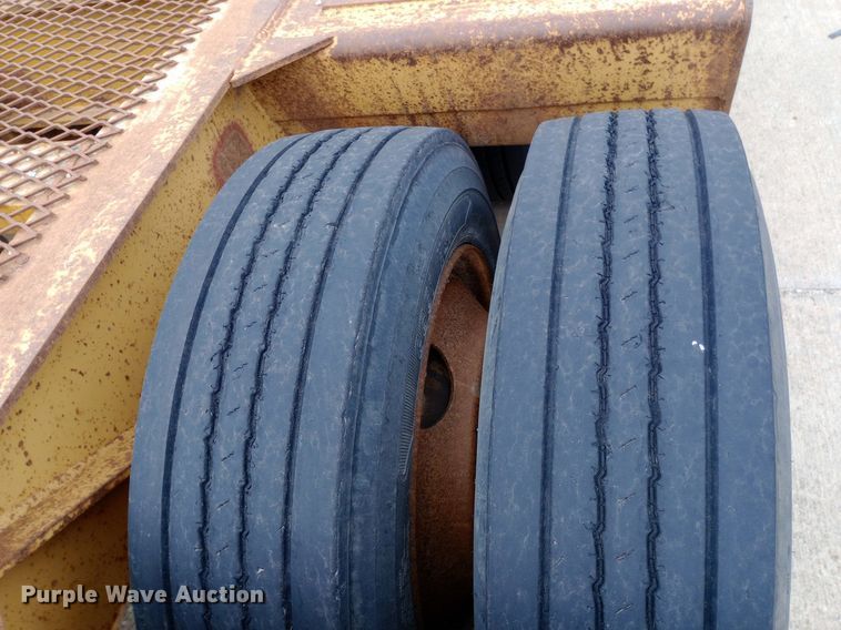 image for item NY9334 1994 Load King 403 DF lowboy equipment trailer