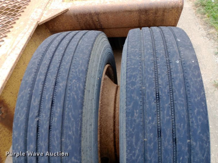 image for item NY9334 1994 Load King 403 DF lowboy equipment trailer