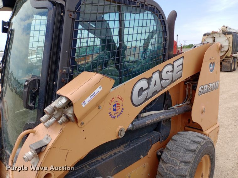 image for item NY9338 2012 Case SR200 skid steer loader