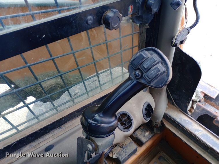 image for item NY9338 2012 Case SR200 skid steer loader