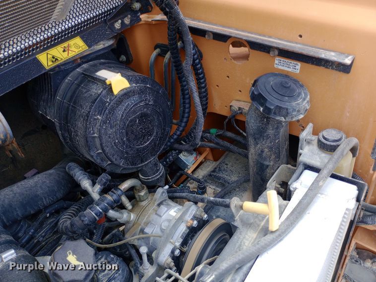 image for item NY9338 2012 Case SR200 skid steer loader