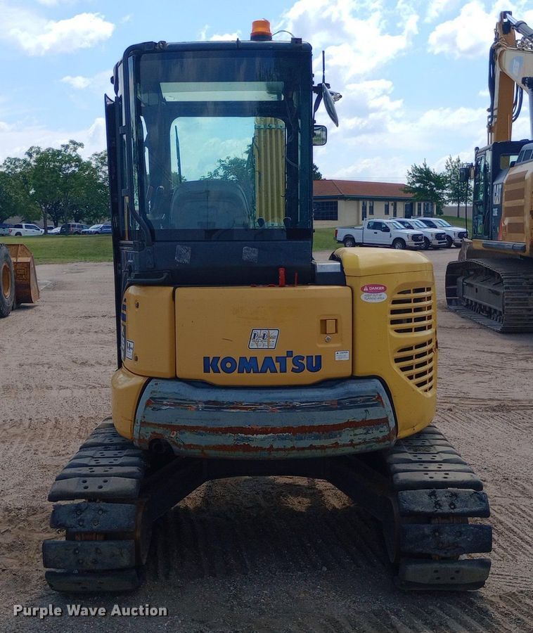 image for item NY9340 2009 Komatsu PC55MR-3 mini excavator