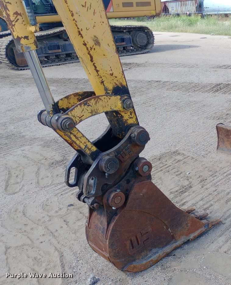 image for item NY9340 2009 Komatsu PC55MR-3 mini excavator