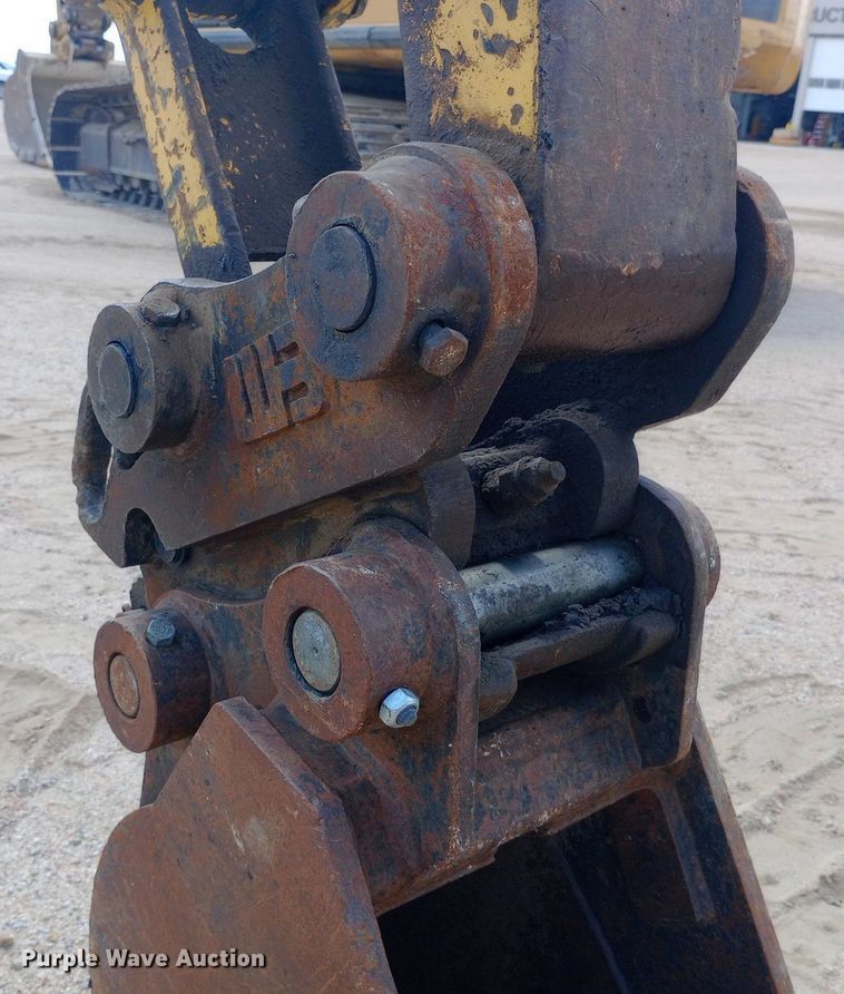 image for item NY9340 2009 Komatsu PC55MR-3 mini excavator