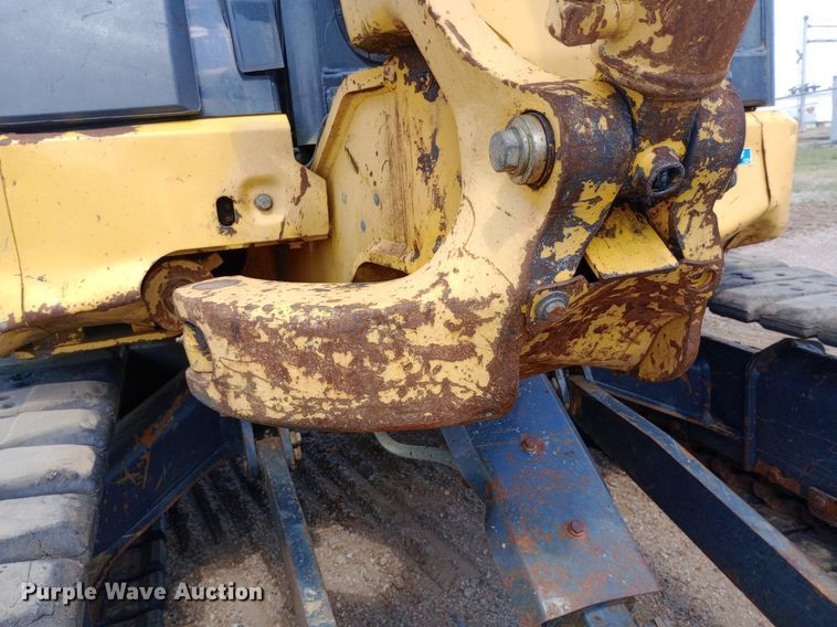 image for item NY9340 2009 Komatsu PC55MR-3 mini excavator