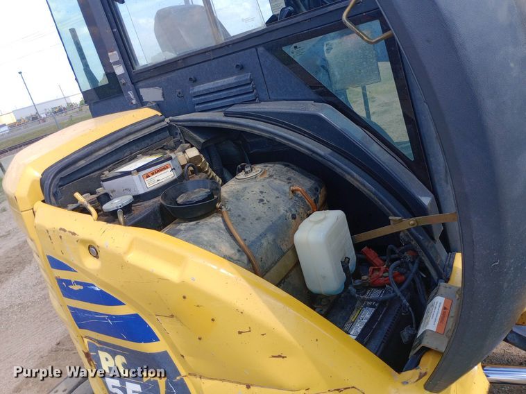 image for item NY9340 2009 Komatsu PC55MR-3 mini excavator