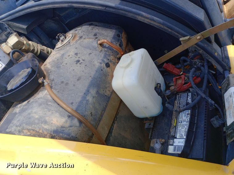 image for item NY9340 2009 Komatsu PC55MR-3 mini excavator