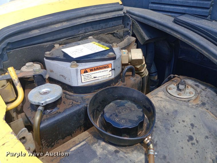 image for item NY9340 2009 Komatsu PC55MR-3 mini excavator