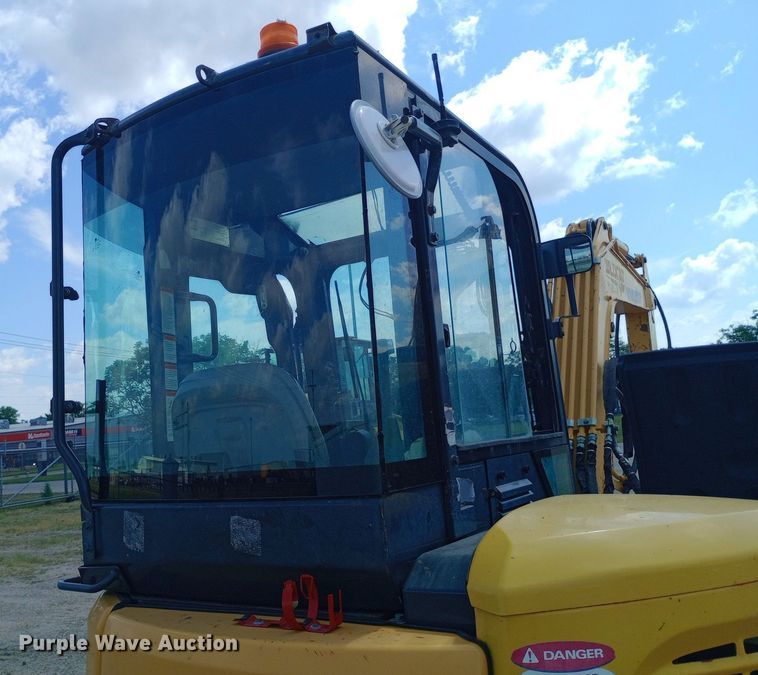 image for item NY9340 2009 Komatsu PC55MR-3 mini excavator