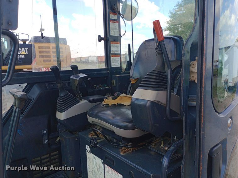 image for item NY9340 2009 Komatsu PC55MR-3 mini excavator