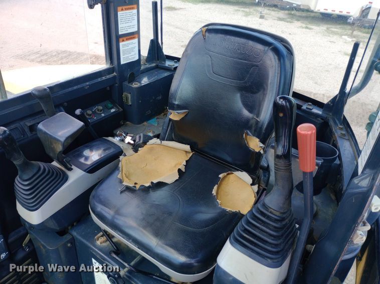 image for item NY9340 2009 Komatsu PC55MR-3 mini excavator