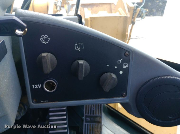 image for item NY9341 2005 Caterpillar  938G wheel loader