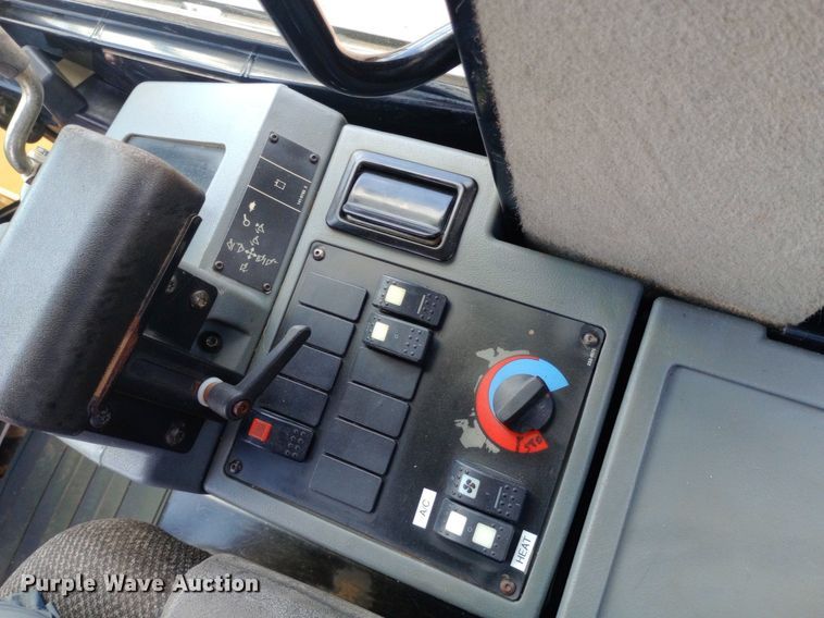 image for item NY9341 2005 Caterpillar  938G wheel loader