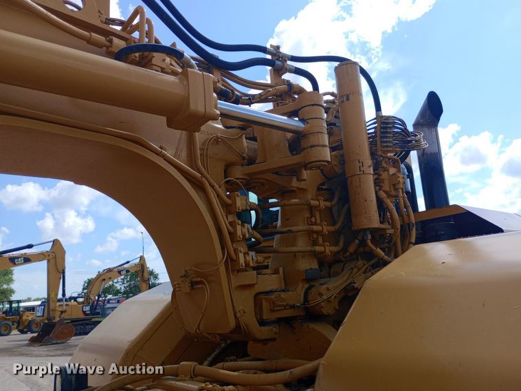 image for item NY9342 2001 Caterpillar 623G elevating scraper