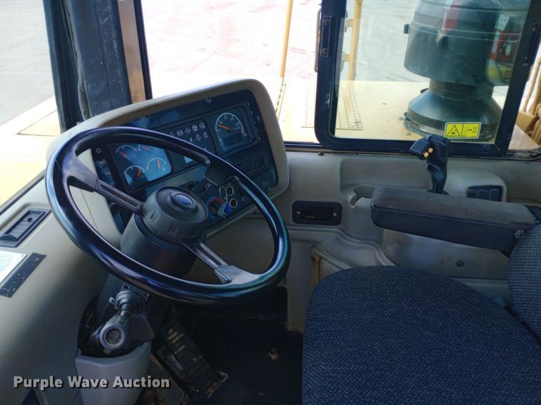 image for item NY9342 2001 Caterpillar 623G elevating scraper