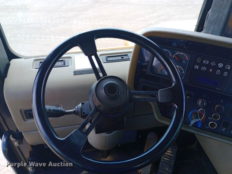 image for item NY9342 2001 Caterpillar 623G elevating scraper