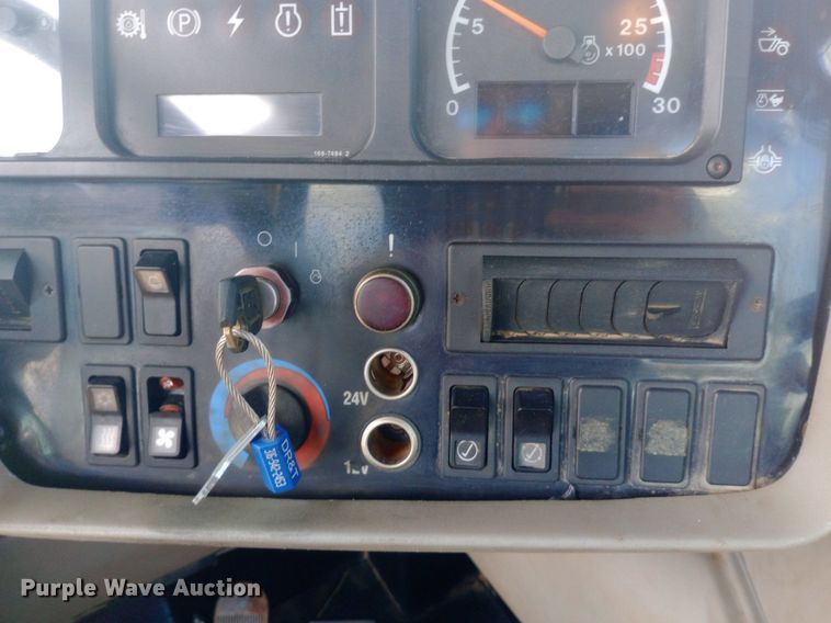 image for item NY9342 2001 Caterpillar 623G elevating scraper