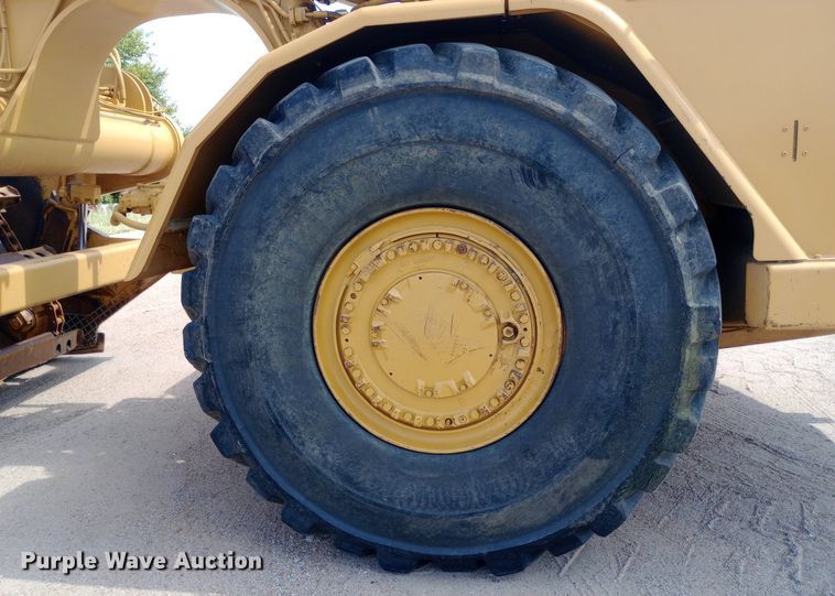 image for item NY9342 2001 Caterpillar 623G elevating scraper