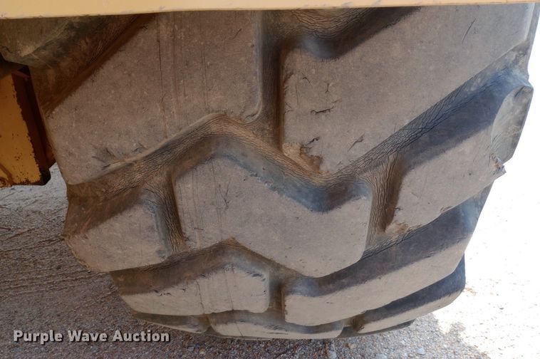 image for item NY9342 2001 Caterpillar 623G elevating scraper