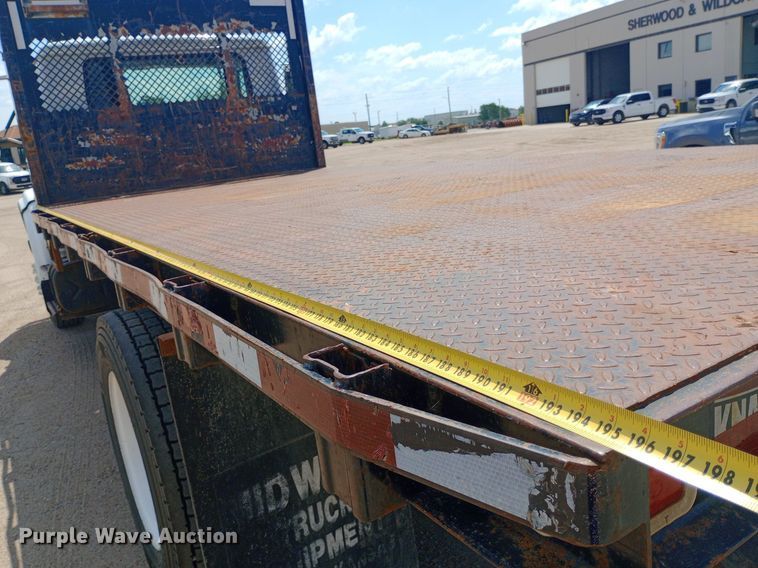 image for item NY9346 1999 International  4700 dump flatbed truck