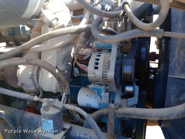 image for item NY9346 1999 International  4700 dump flatbed truck